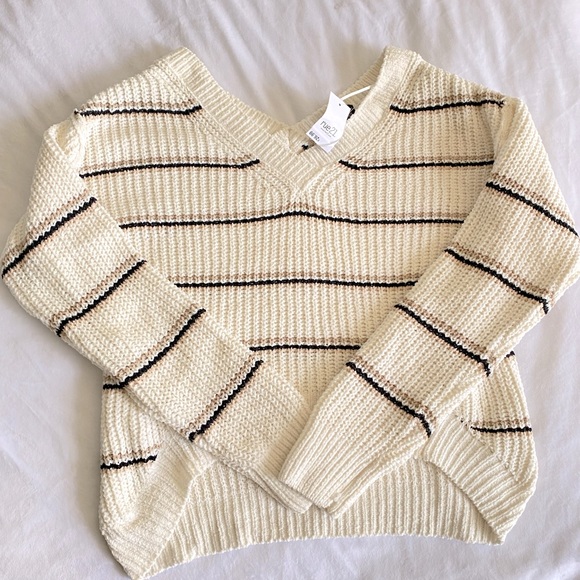 Cute Stripped Knit Sweater Oversized - Picture 1 of 1